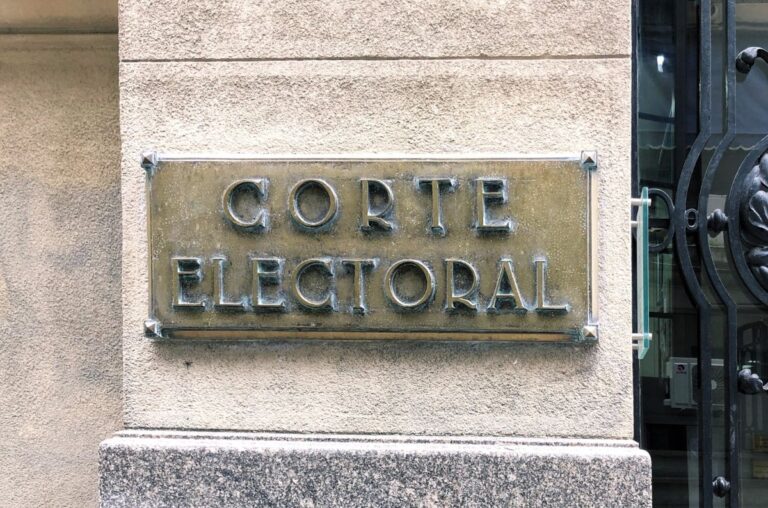 Debate electoral en Uruguay: los socios coalicionistas divididos por el reglamento para las departamentales