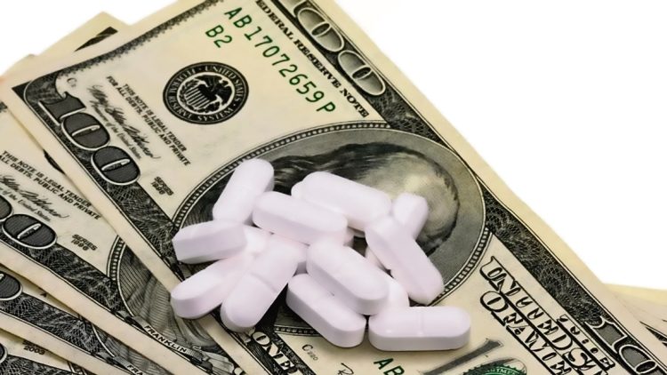 Judicialización de la medicina: crecen los gastos por medicamentos de alto costo