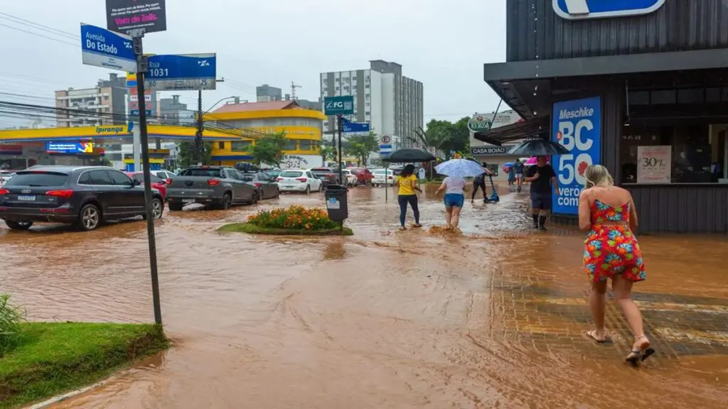 Intensas lluvias en Brasil provocan inundaciones en gran parte de la región