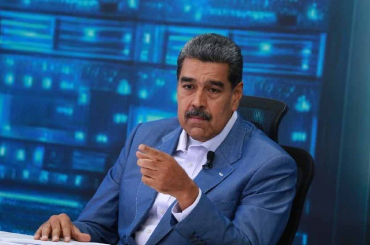 Frente Amplio no asistirá a asunción de Nicolás Maduro y se marca una posición del gobierno de Orsi Frente Amplio no asistirá a asunción de Nicolás Maduro y se marca una posición del gobierno de Orsi