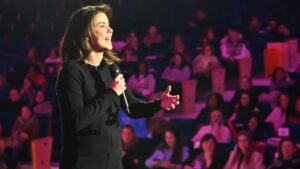 Aglow 2025 convocó a 1.700 mujeres en Albacete y Oviedo