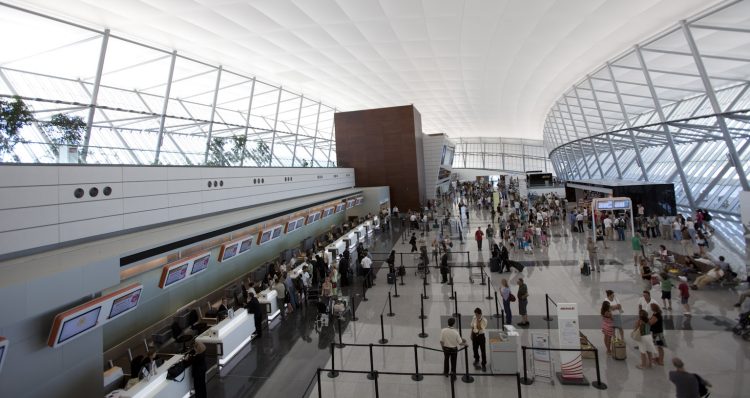 Aeropuerto de Carrasco avanza en accesibilidad con nueva certificación internacional