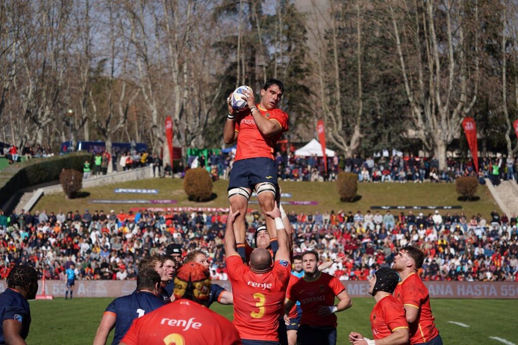 España derrota a Países Bajos y se acerca a la clasificación para el Mundial.