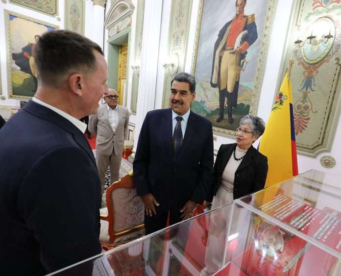 Maduro y Grenner