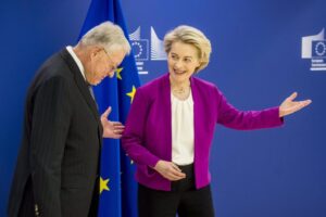 Von der Leyen Solicita Colaboración al Enviado Especial de EE. UU. Para Lograr una Paz Justa y Garantizada