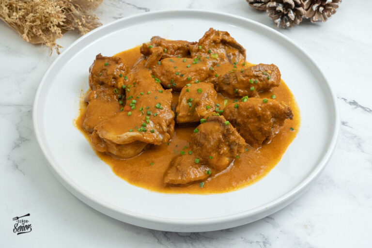 Conejo en salsa. Receta sana, fácil y casera 