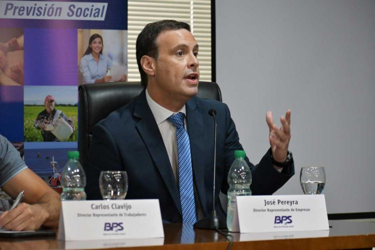 “Hay que hacer ‘firuletes’ que le salen carísimos al Uruguay para cumplir con los sueños de algunos actores políticos”