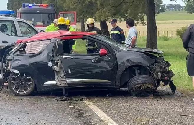 Accidente fatal accidente en Flores: un hombre murió y una mujer resultó herida tras despiste y vuelco en Ruta 3