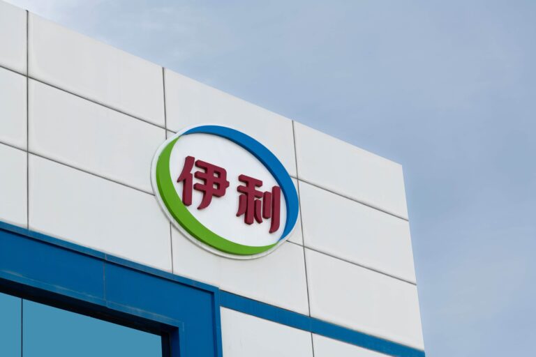 Conaprole firmó con Yili un acuerdo comercial estratégico