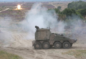 Rusia afirma haber destruido un obús alemán RCH 155 en Ucrania: el único detalle es que aún no está desplegado en combate