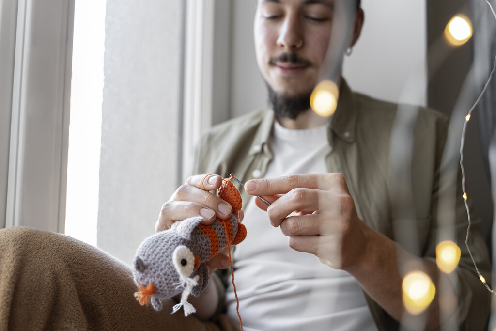 Un estudio ha descubierto una actividad mucho más eficiente para tu cerebro que escribir a mano o caminar: coser Un estudio ha descubierto una actividad mucho más eficiente para tu cerebro que escribir a mano o caminar: coser
