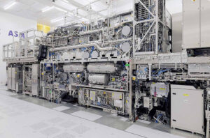 Dentro de las máquinas de fabricación de chips más avanzadas se produce algo increíble: pequeñas supernovas