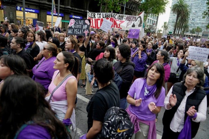 Marcha 8M: salud, vivienda, trabajo, seguridad social, contra la violencia