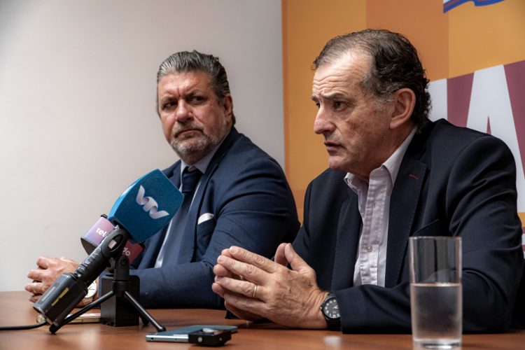 Manini Ríos pidió que se haga el esfuerzo de ratificar la firma para habilitar el plebiscito por una deuda justa