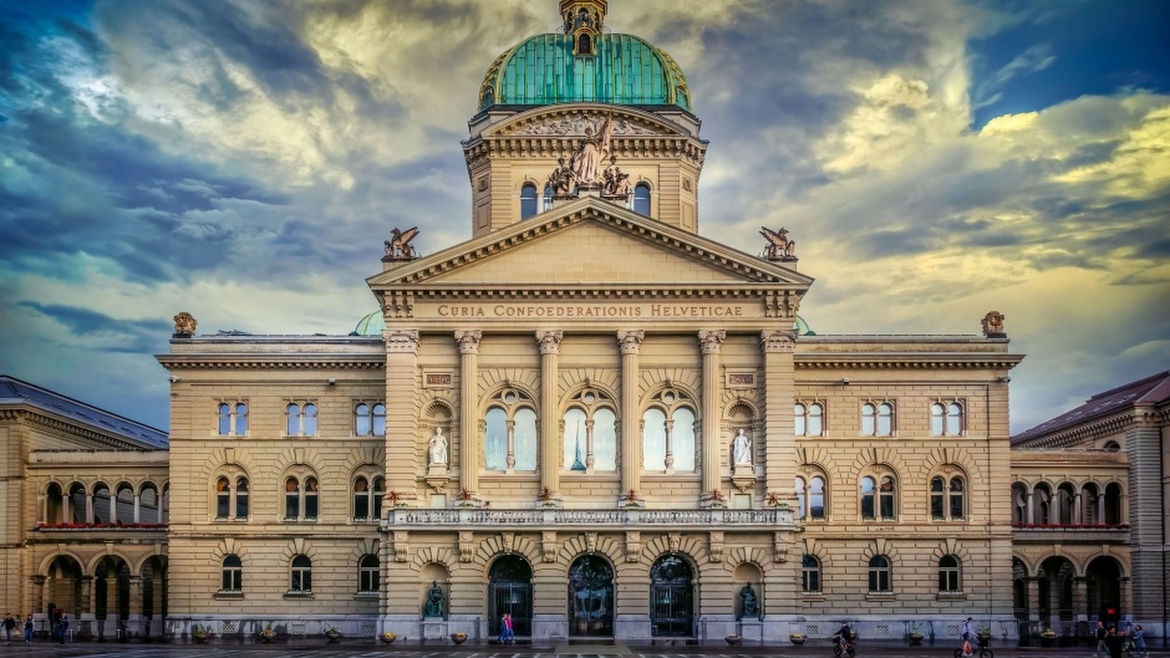 “Demasiada proximidad al poder político hace imposible que la iglesia cumpla su papel de guardián”