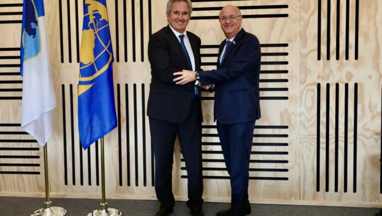 El BID manifestó su compromiso de apoyar el programa económico argentino