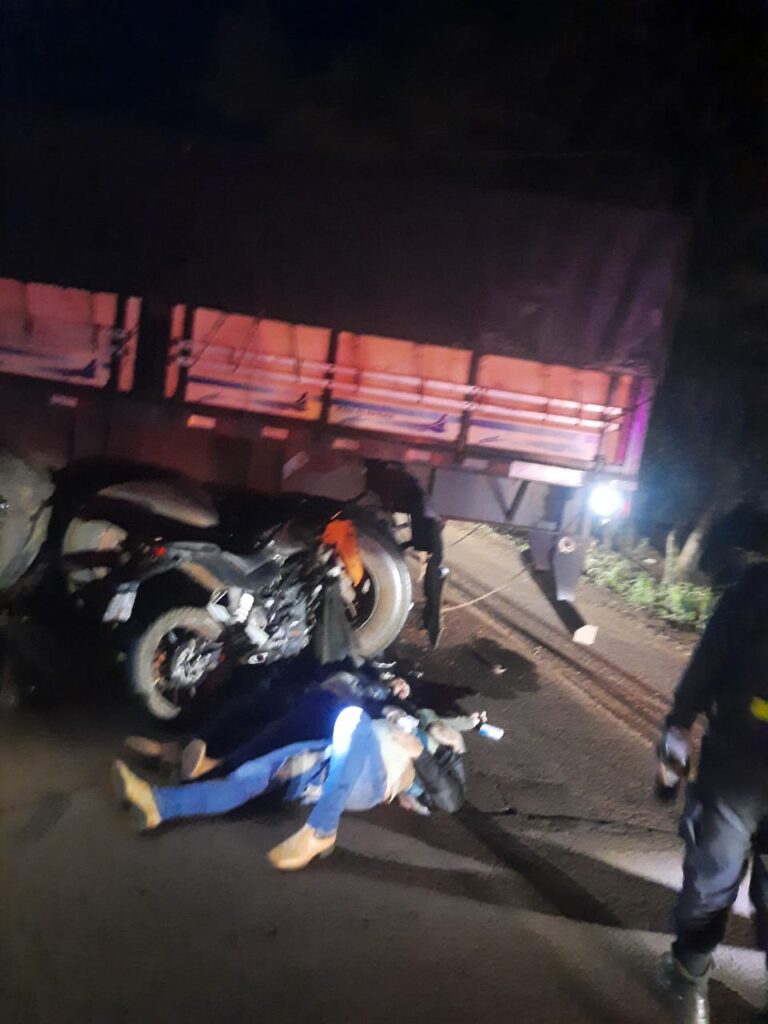 Motociclista fallece tras chocar contra un tractocamión en Minga Porã