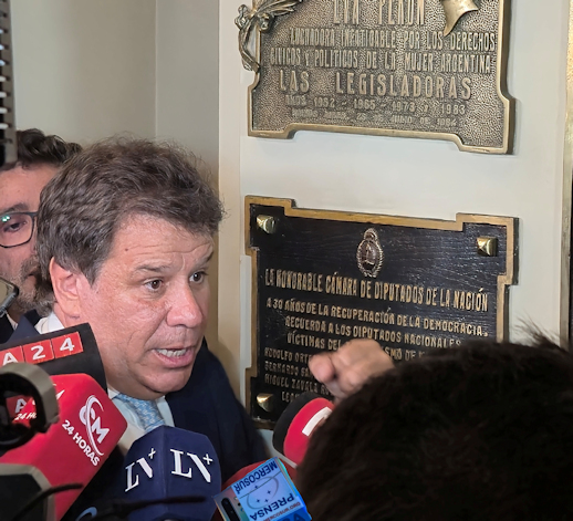 Denuncia del diputado Manes a Caputo por amenazas coactivas