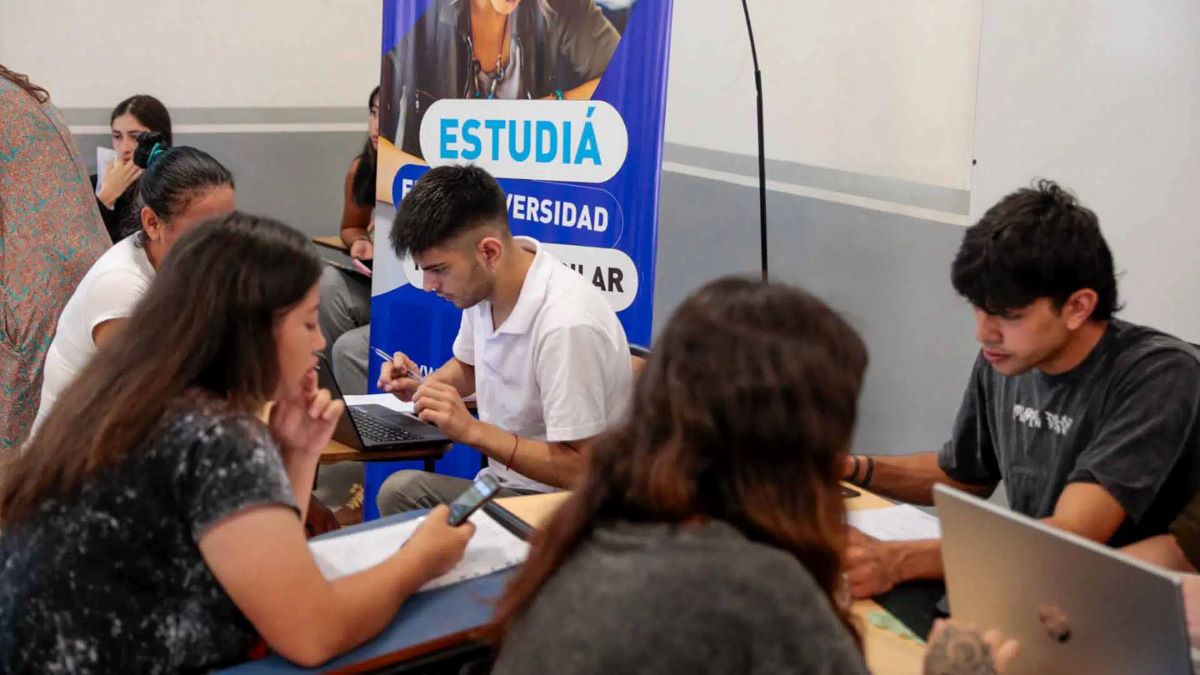 Universidad Nacional de Pilar: curso de ingreso para la primera camada de 6 mil alumnos