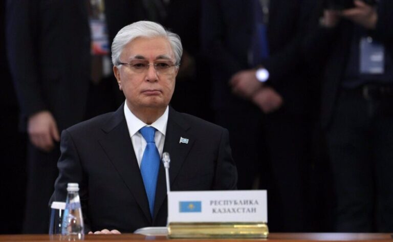 Kazajistán refuerza «contactos» con Ucrania tras ataques con drones en oleoducto ruso