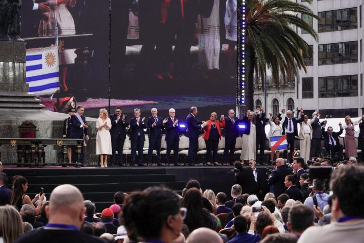 El presidente Orsi y los nuevos ministros desarrollaron nutridas agendas como puntapié inicial de los próximos cinco años