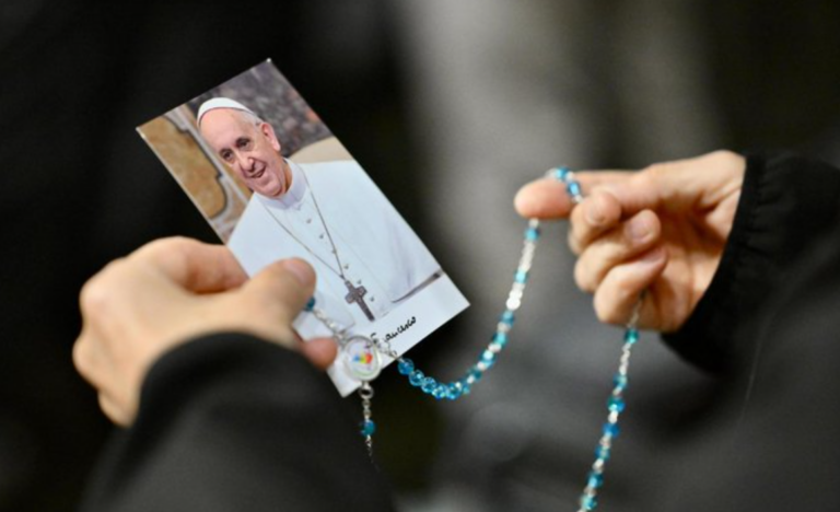 El Papa, activo desde el Policlínico Gemelli: pidió promover el multilateralismo en un mundo de “policrisis”