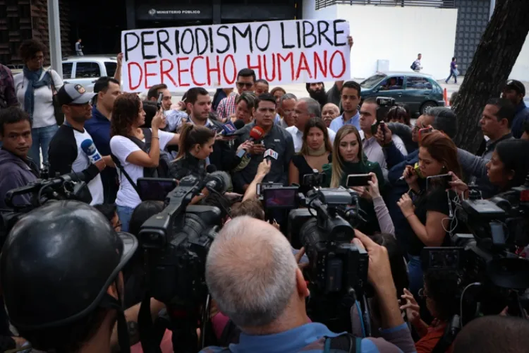 Periodismo-en-Venezuela-.jpg