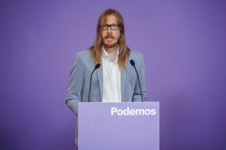 Podemos Presiona a Sánchez para Presentar Nuevos Presupuestos y Advierte que una Prórroga Aumentaría el Gasto Militar