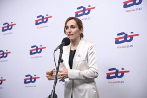 Sanidad destaca que España se compromete «firmemente» a la protección integral de los menores en entornos digitales.