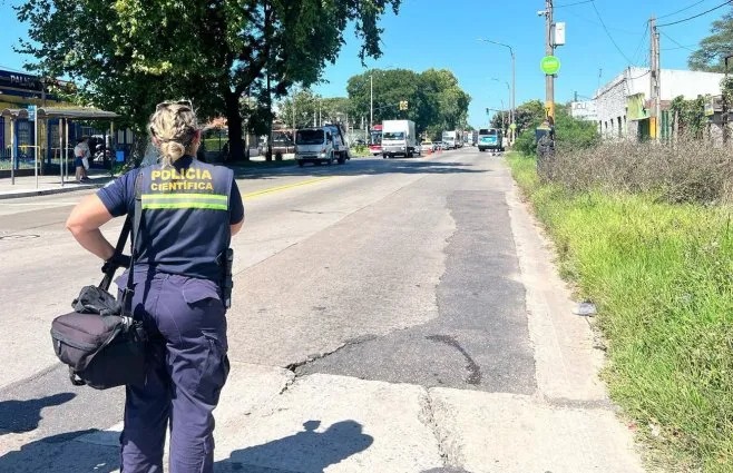 Mujer falleció tras ser atropellada por un ómnibus en Camino Maldonado