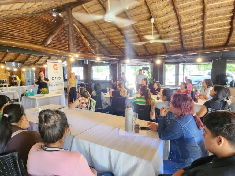 TALLER DE PREPARACIÓN DE HABITACIONES LLEGÓ A CARMEN DEL PARANÁ