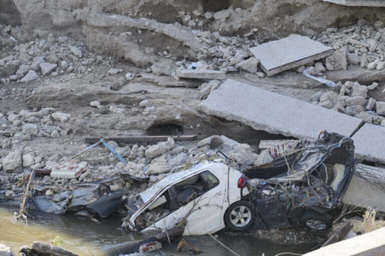 DEF con el Comandante de la Zona de Emergencia de Bahía Blanca: “Hubo muchos actos heroicos” 