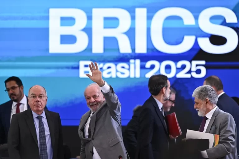 Lula convoca a México, Colombia y Uruguay a próxima reunión de los BRICS