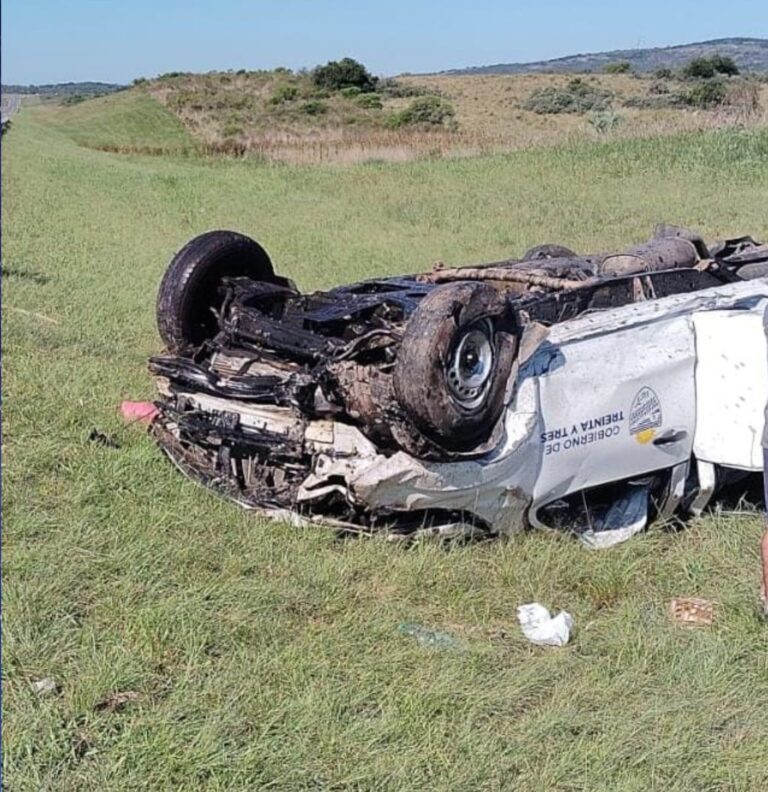 Una bebé murió tras el vuelco de un vehículo oficial de la Intendencia de Treinta y Tres