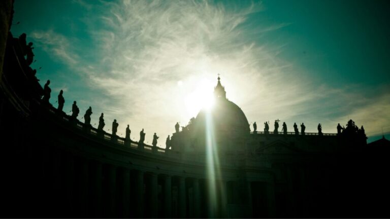 Todavía hay un abismo entre Roma y los evangélicos