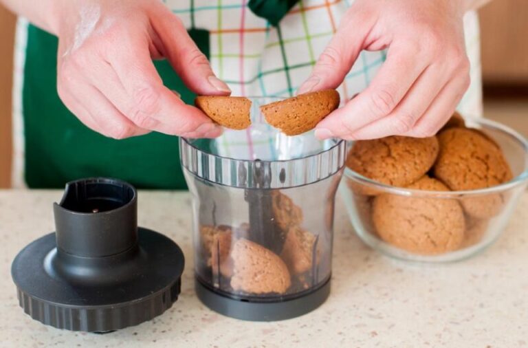Tarta de café con base de galletas