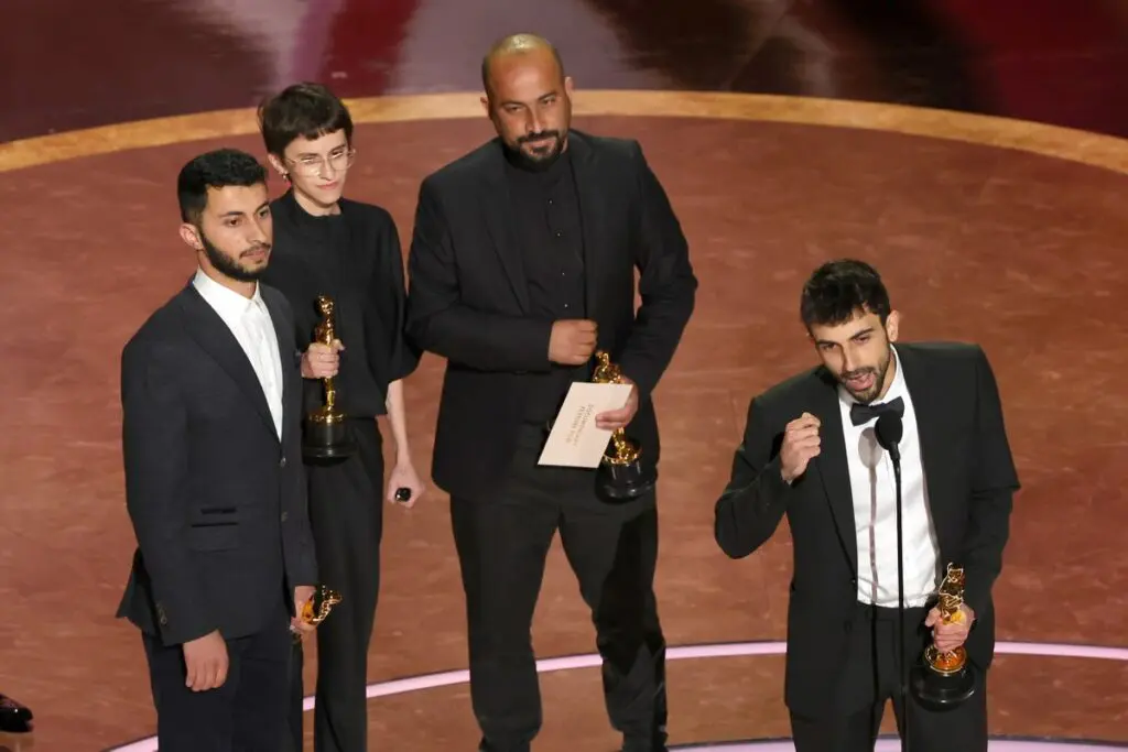 Documentalistas premiados en los Oscar piden el fin de la limpieza étnica contra los palestinos