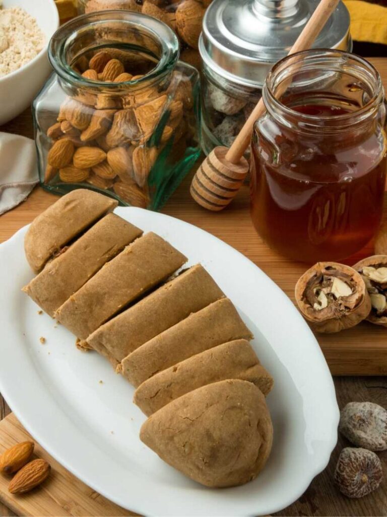 Pella de gofio o Gofio amasado tradicional de Canarias