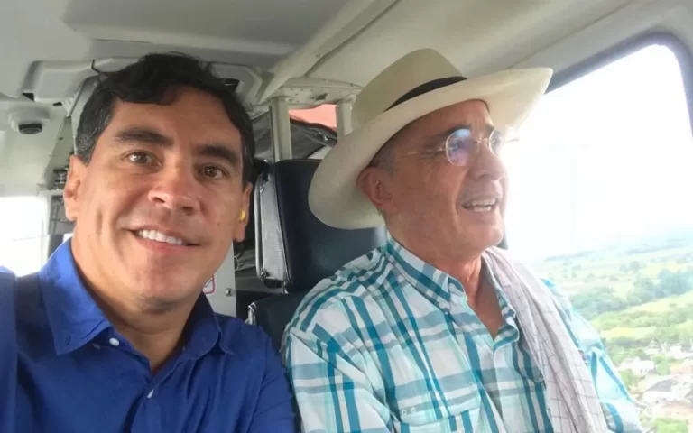 prada_y_uribe
