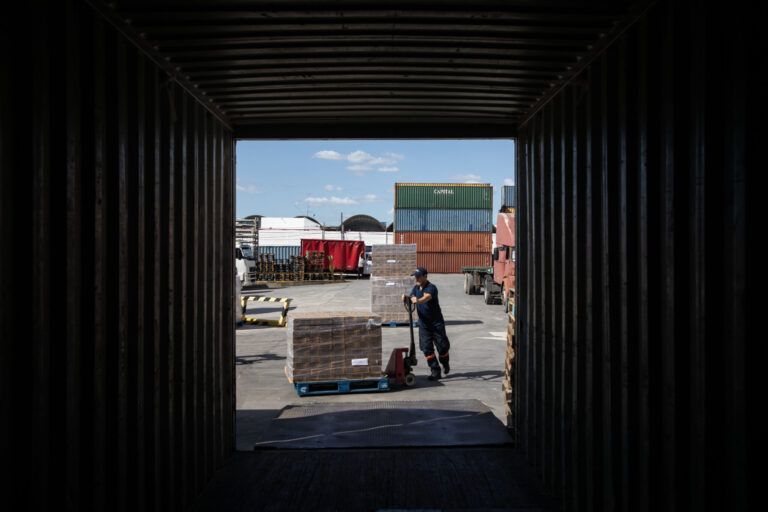 El Gobierno eliminó los aportes obligatorios de las empresas a las cámaras sectoriales