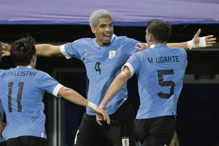 Uruguay en doble fecha con sabor a amistosos FIFA