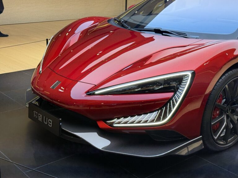 BYD no fue al Salón del Automóvil de Shanghai a enseñar coches. Fue a exhibir poderío