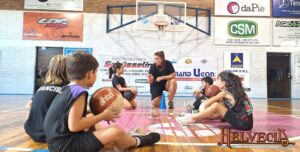 Florencia Vaca y Plaza Helvético. Apoyo y formación a los más chicos