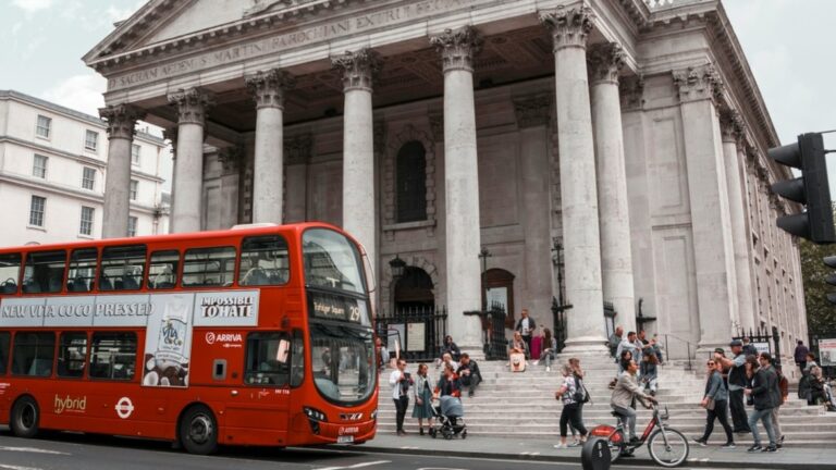 “Avivamiento silencioso e inesperado”: aumenta un 56% en siete años la asistencia a la iglesia en Inglaterra y Gales