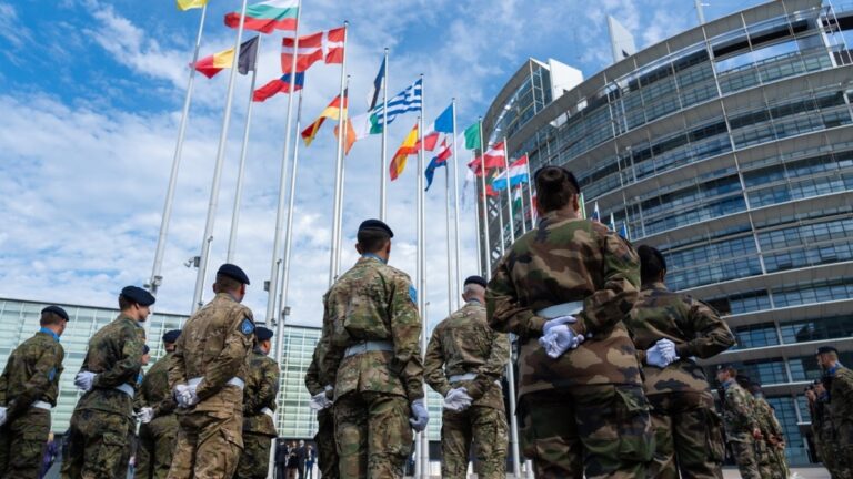 ¿Rearmar Europa? Opinan evangélicos de cuatro países