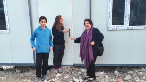 Atisbos de esperanza entre los escombros en Turquía