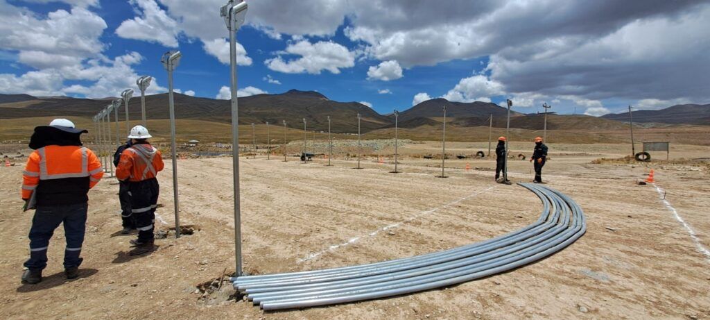 Implementan proyecto de verduras hidropónicas a 4.000 m.s.n.men el distrito minero Bolívar