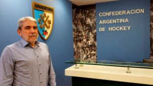 Aníbal Fernández fue reelegido presidente de la Confederación Argentina de Hockey