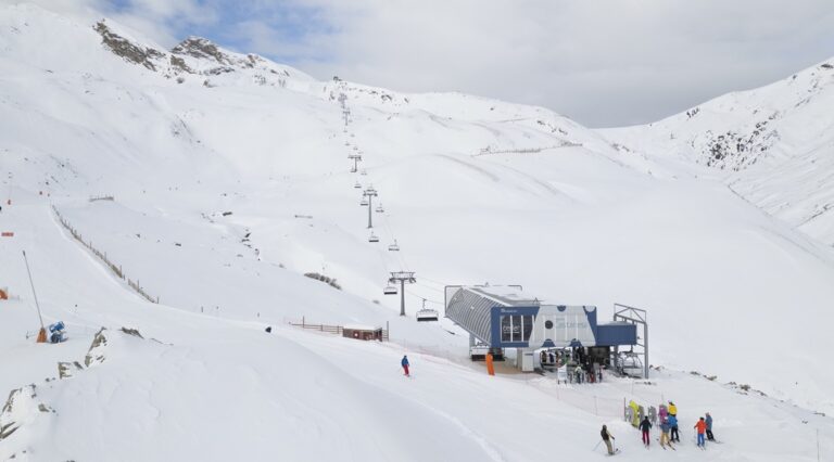 Grupo Aramón cierra la temporada con 1.056.000 días de esquí