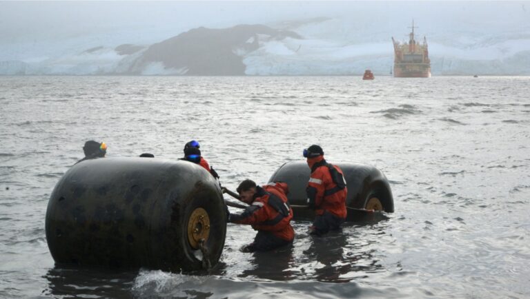 Última escala del rompehielos ARA “Almirante Irízar” en la Antártida